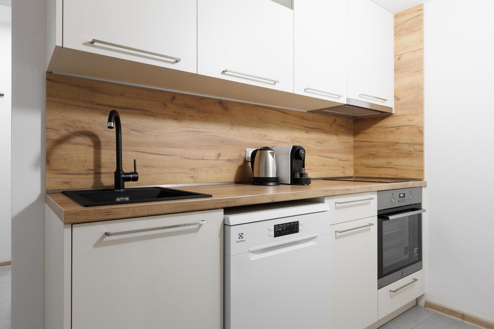 Apartment 2 Bedrooms Near The Metro *